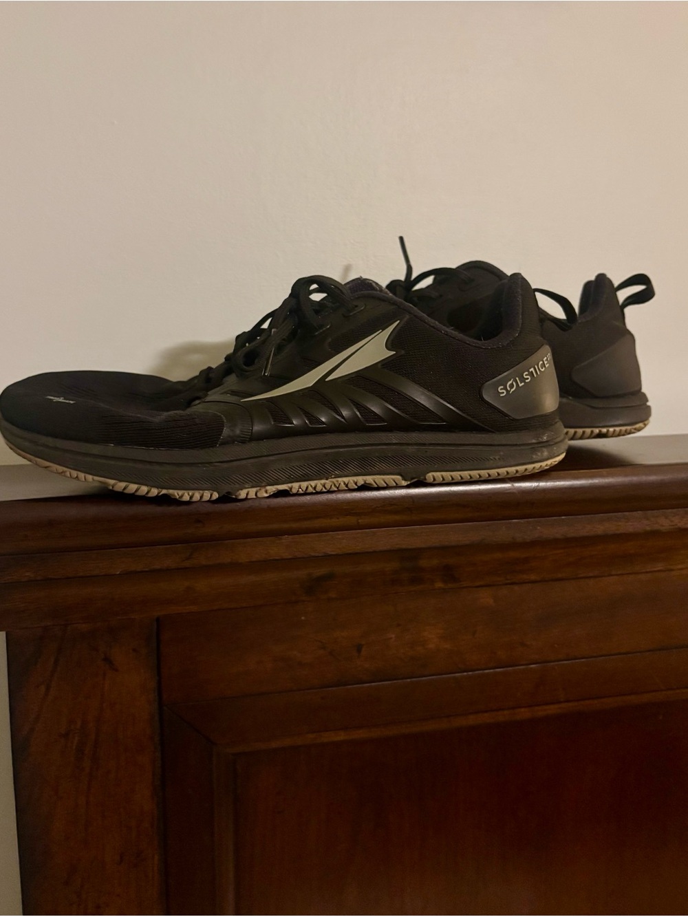 Altra Solstice XT Women’s Black Sneakers